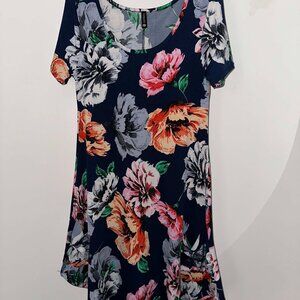 NWOT Piphany floral dress with uneven hem and pockets, size XS